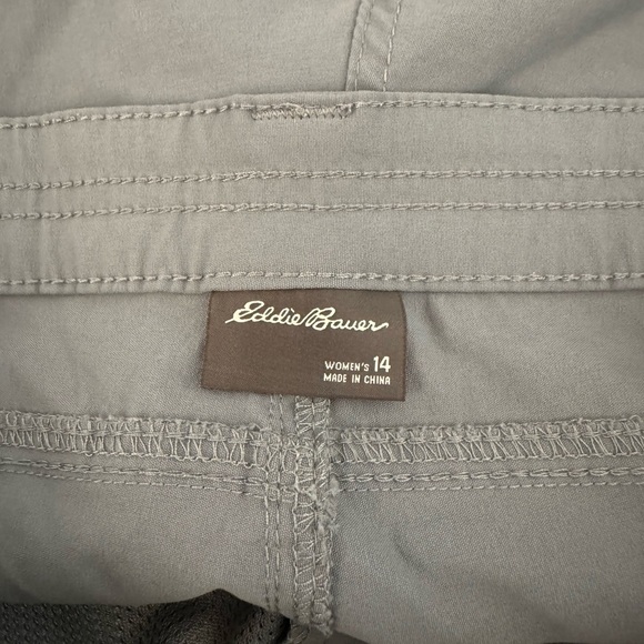 Women's Eddie Bauer slate blue color summer Trail hiking shorts Size 14 - Picture 3 of 4